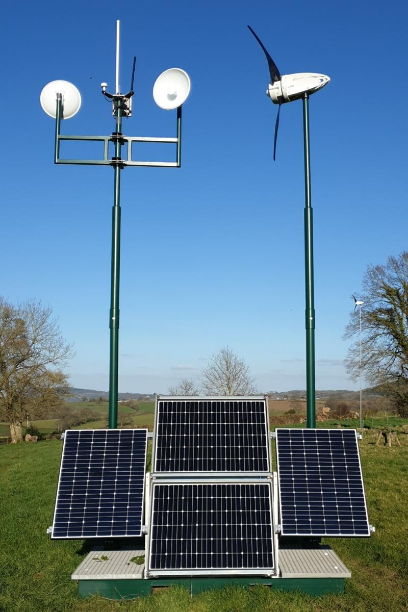 Smart BaseStation - off-grid communication masts